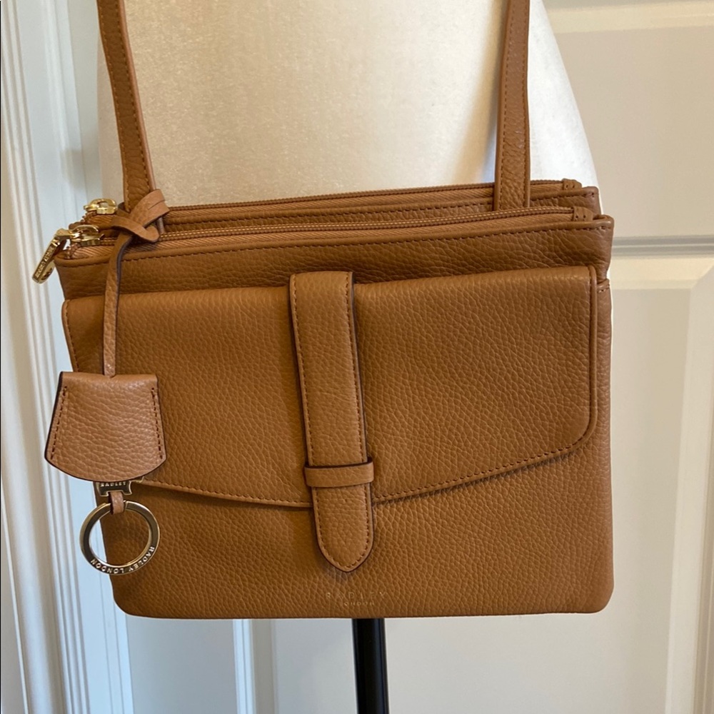 RADLEY LONDON Foresters Drive Small Caramel Crossbody Bag with Flap Closure